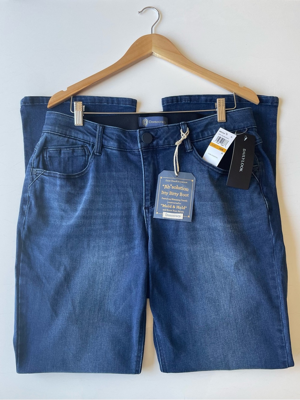 Democracy Women’s Artisanal Blue “Ab”solution Itty Bitty Boot Jeans Size 16W NWT - Picture 2 of 11